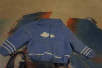 Отдается в дар Теплый свитер на малыша