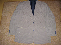 Отдается в дар Три мужских пиджака р52