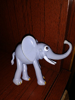 Отдается в дар Забавный слоник.