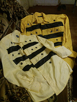 Отдается в дар Две рубашки для костюма «Пчелки»