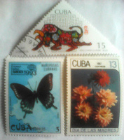 Отдается в дар Марки. Куба. Бык, бабочка, цветы…
