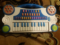 Отдается в дар Музыкальная игрушка — синтезатор
