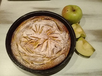 Отдается в дар Яблочный деревенский пирог.