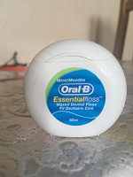 Отдается в дар Зубная нить вощеная Oral-B essential floss