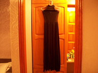 Отдается в дар Длинное черное платье