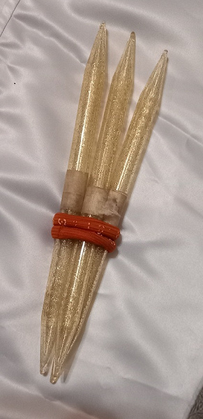 Очень толстые вязальные спицы в дар (Москва). Дарудар