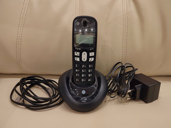 Радиотелефон стандарта DECT в дар (Москва). Дарудар