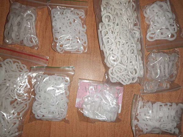 Крючки для штор в дар (Омск). Дарудар