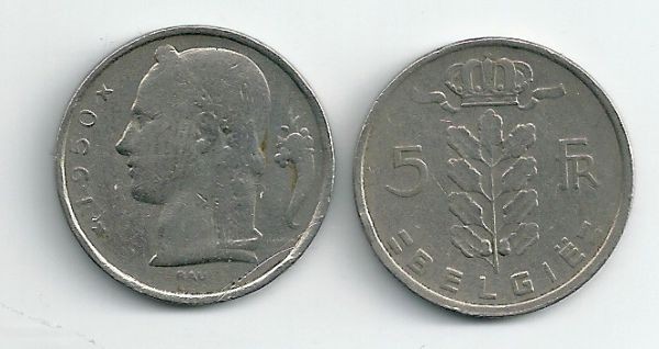 Две обычных монеты