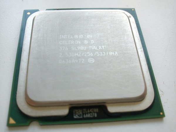 Celeron d. Intel 04 Celeron d 326 sl98u. Процессор Intel Celeron 2.53GHZ/256/533. Процессор Intel Celeron 04 3.06 GHZ. Процессор Intel Celeron d326 2.53.