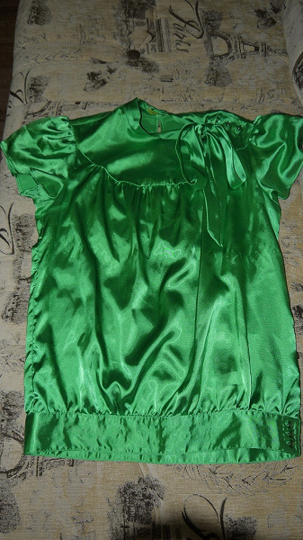 Блузка атласная, размер 42-44