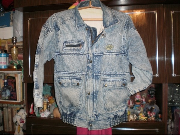 Джинсовая куртка авито. Куртка варенка Монтана. Джинсовка Версаче из 90-х. Джинсовка Монтана из 90. Куртка варенка из 90-х.