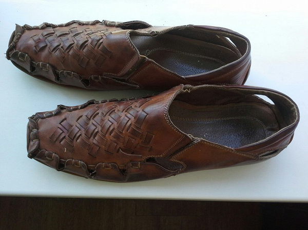 Летние туфли мужские авито. Мужские туфли на тонкой подошве. Монгольская обувь летняя мужская. Мужская обувь летняя на тонкой подошве. Туфли летние монгольские.
