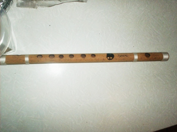 Индийская поперечная флейта бансури