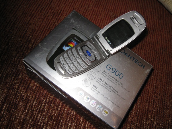Мега телефон. Пантеч g900. Супер мега телефон. Pantech g900 купить. 400 Мега телефон.