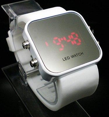 Наручные часы led watch