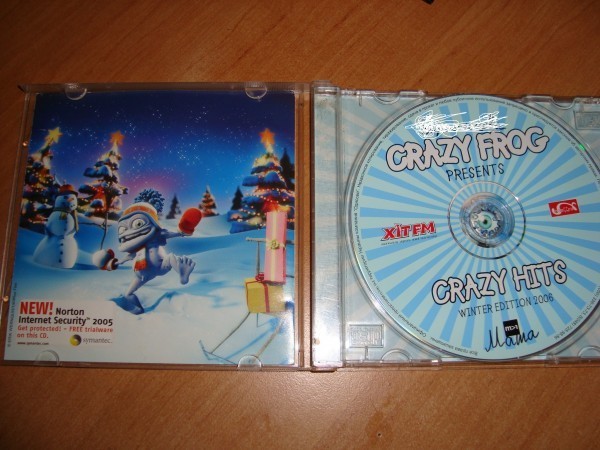 Слово диск. Crazy Frog диск DVD. Crazy Frog игра DVD диск. Диск Crazy Frog с песнями. Диск с ремиксами 1001 ночь Crazy Frog.