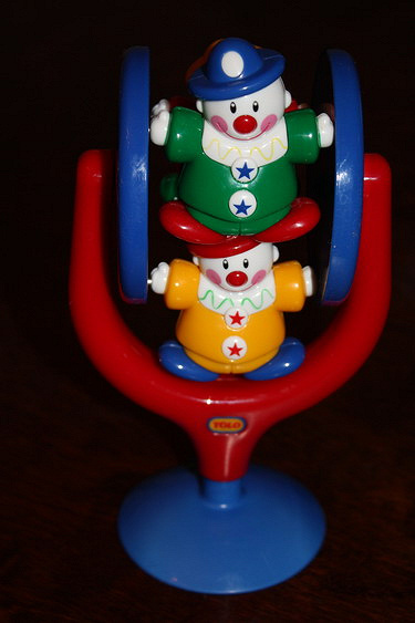 Игрушка на присоске 'Вращающиеся клоуны' Tolo Toys