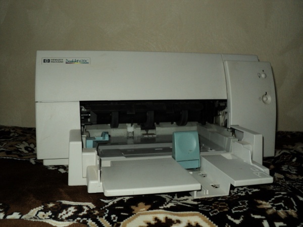 Принтер HP DeskJet 670C Series
