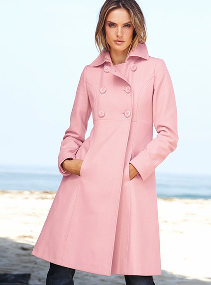 Розовое осеннее пальто