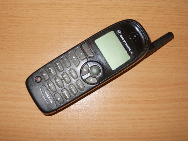 Мобильный телефон в коллекцию.
