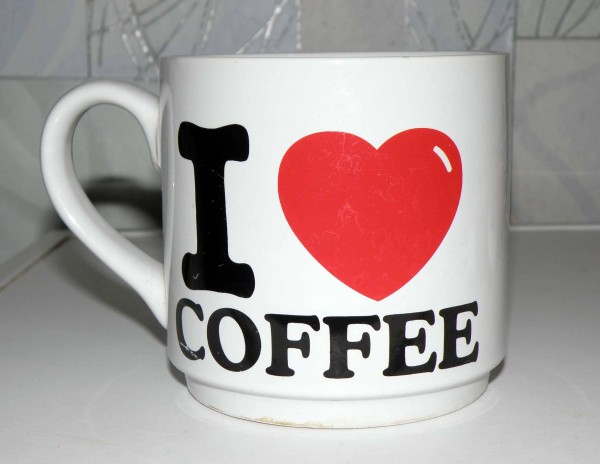 I love coffee. Кружка с надписью я люблю кофе. Кружка i Love coffe. Кружка i Love Coffee 500 мл. Надпись я люблю кофе.