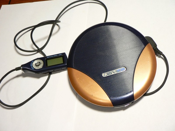 CD MP3 плеер iRiver iMP-1000