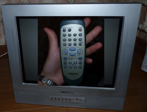 Телевизор Трони в дар (Щелково). Дарудар