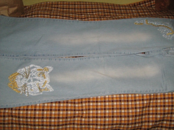 Джинсы с бисером в дар (Киев). Дарудар