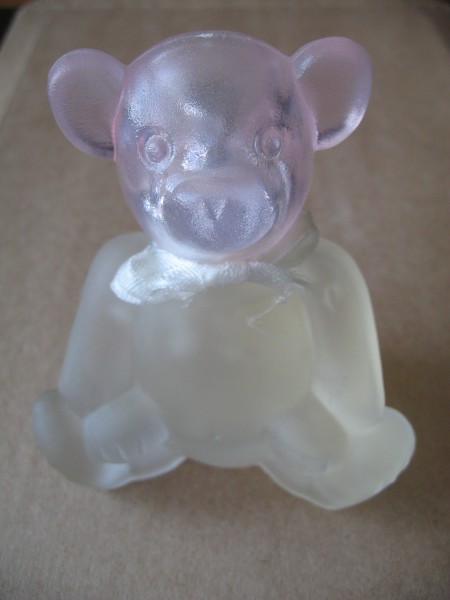 Духи розовый медведь. Детские духи с мишкой. Духи в форме мишки. Детские духи в форме мишки. Духи в форме медведя розовые.