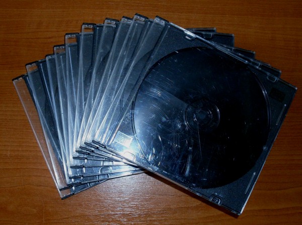 Фото по запросу Коробка компакт дисков