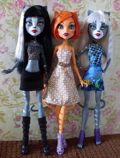 Одежда для кукол Monster High и Ever After High №3