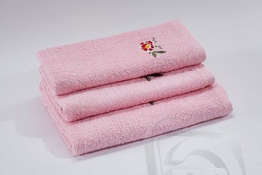 Полотенце розовое