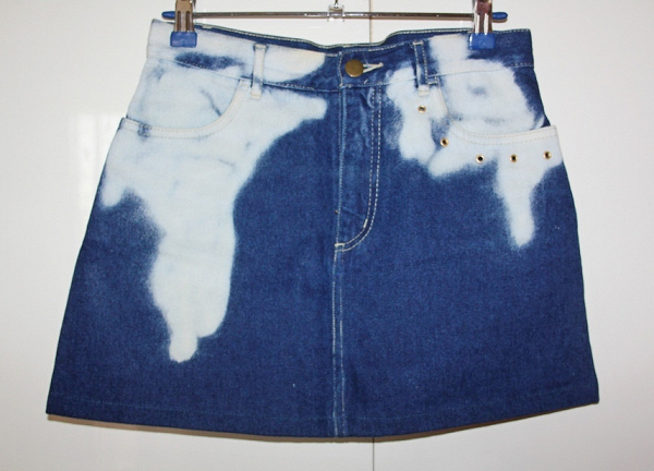 Авито юбки джинсовые. Креативные джинсовые юбки. Джинсовая юбка 90-х с замочком. Джинсовая юбка на молнии. Джинсовая юбка из клиньев.