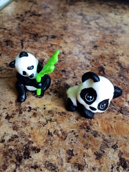 Сюрприз панда. Панда kinder Natoons. Киндер сюрприз игрушки Панда. Панда из киндера. Панда из Киндер сюрприза.