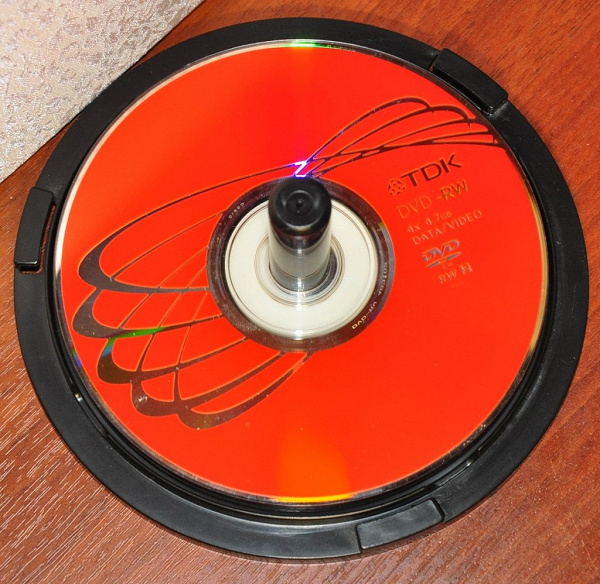 Чистые диски TDK DVD-RW и CD-RW в дар (Москва). Дарудар