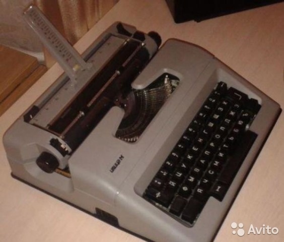 пишущая машинка "ивица" (Возможен обмен) - купить в Красноярске. Состояние: Б/у.