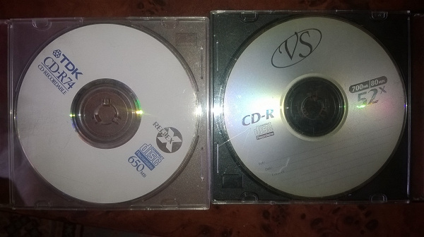 Продажа сд. СД Р диск. Диск СД Р красный 700. Квадратные СД Р диски. СД Ченчер на 200 дисков сони.
