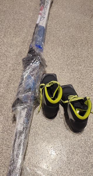 Комплект беговых лыж для ребенка до 125 см в дар (Москва). Дарудар