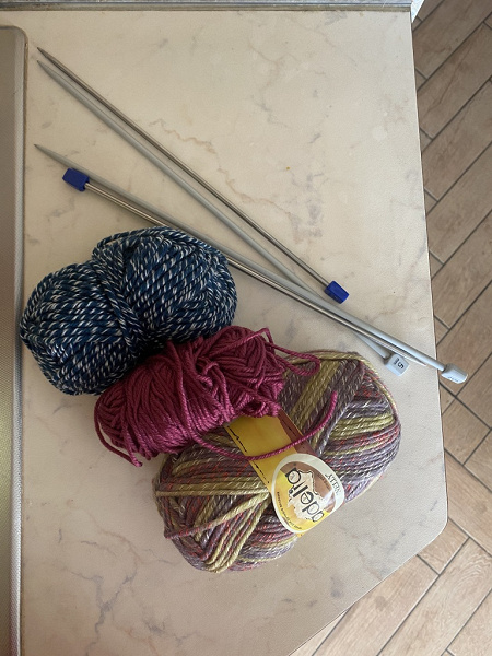 Спицы и пряжа в дар (Москва). Дарудар