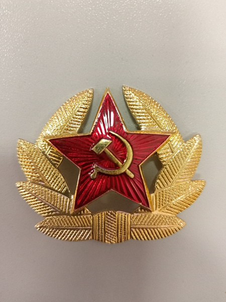 Кокарда в дар (Москва). Дарудар