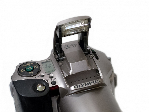 Фотокамера: Olympus IS-20 Super DLX